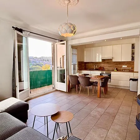 Appartement Casamea - 2 Chambres, Proche Hopital, Wifi, Clim *