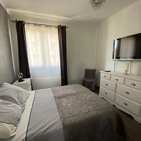 Casamea - 2 Chambres, Proche Hôpital, Wifi, Clim Appartamento